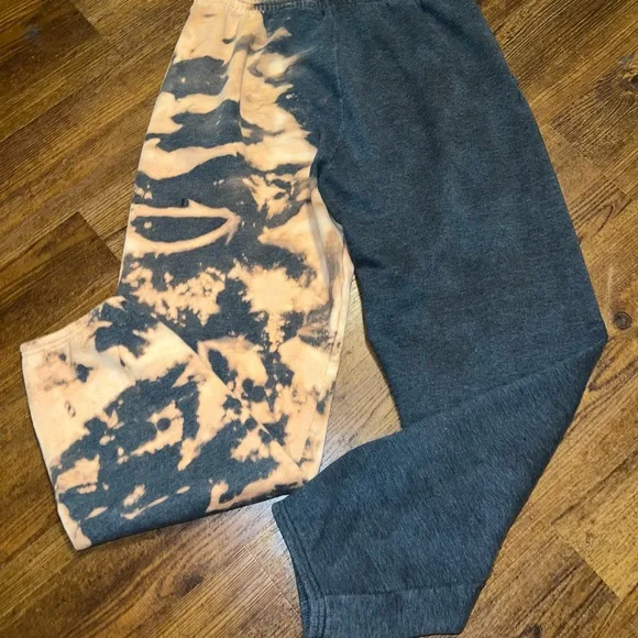 Fruit of Loom Split Bleach Dye Gray & Orange/ Cream Acid Wash Sweatpants Size L - Picture 3 of 12